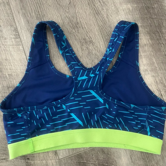 Nike Sports bra - Picture 3 of 4